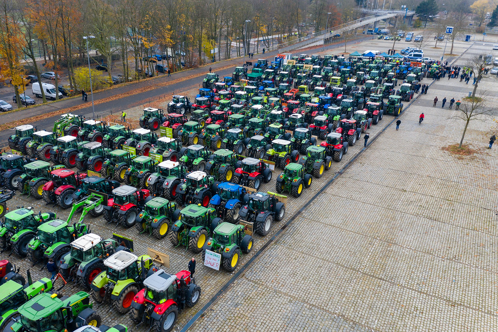 How a Tractor Protest Forced the Government to Rethink Its Budget Cuts
